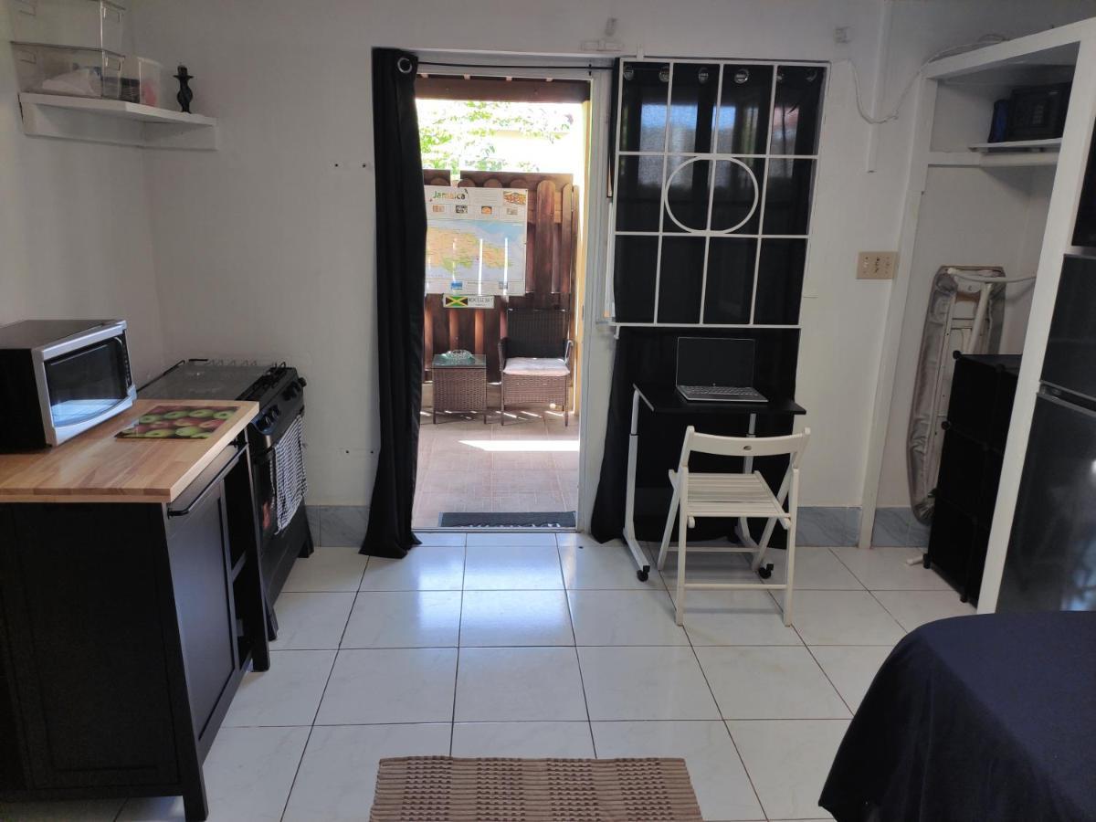 Montego Bay Garden Studio Exteriér fotografie